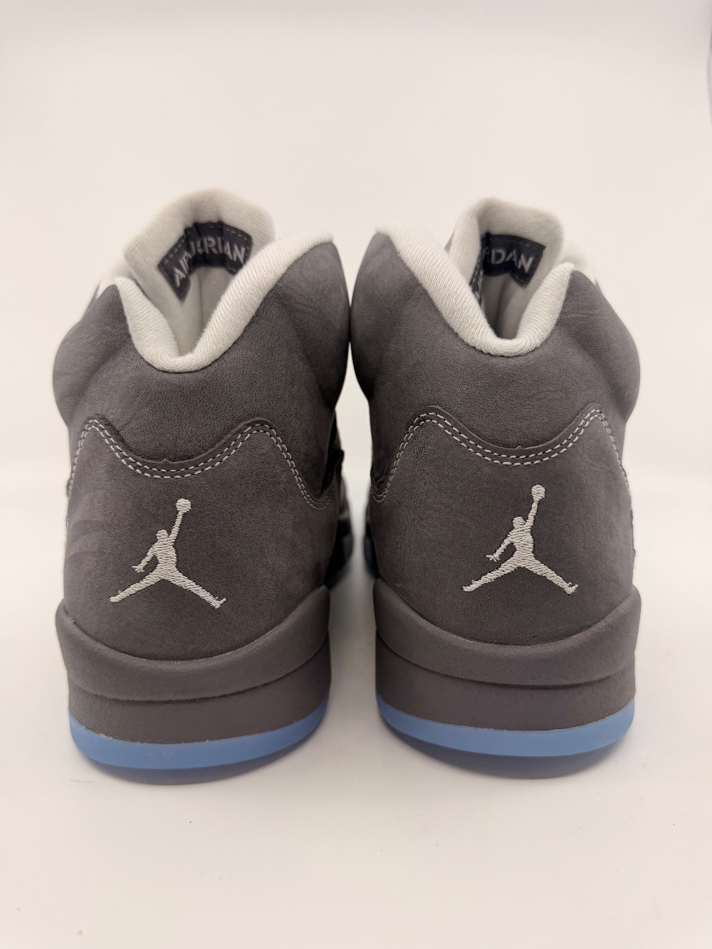 AJ 5 - WOLF GREY (2025)