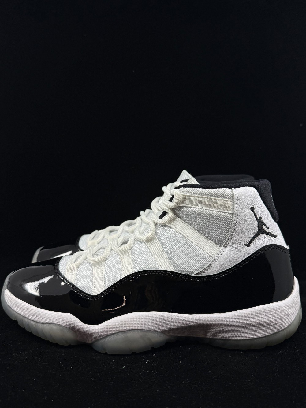 *USED* AJ 11 - CONCORD (2018)