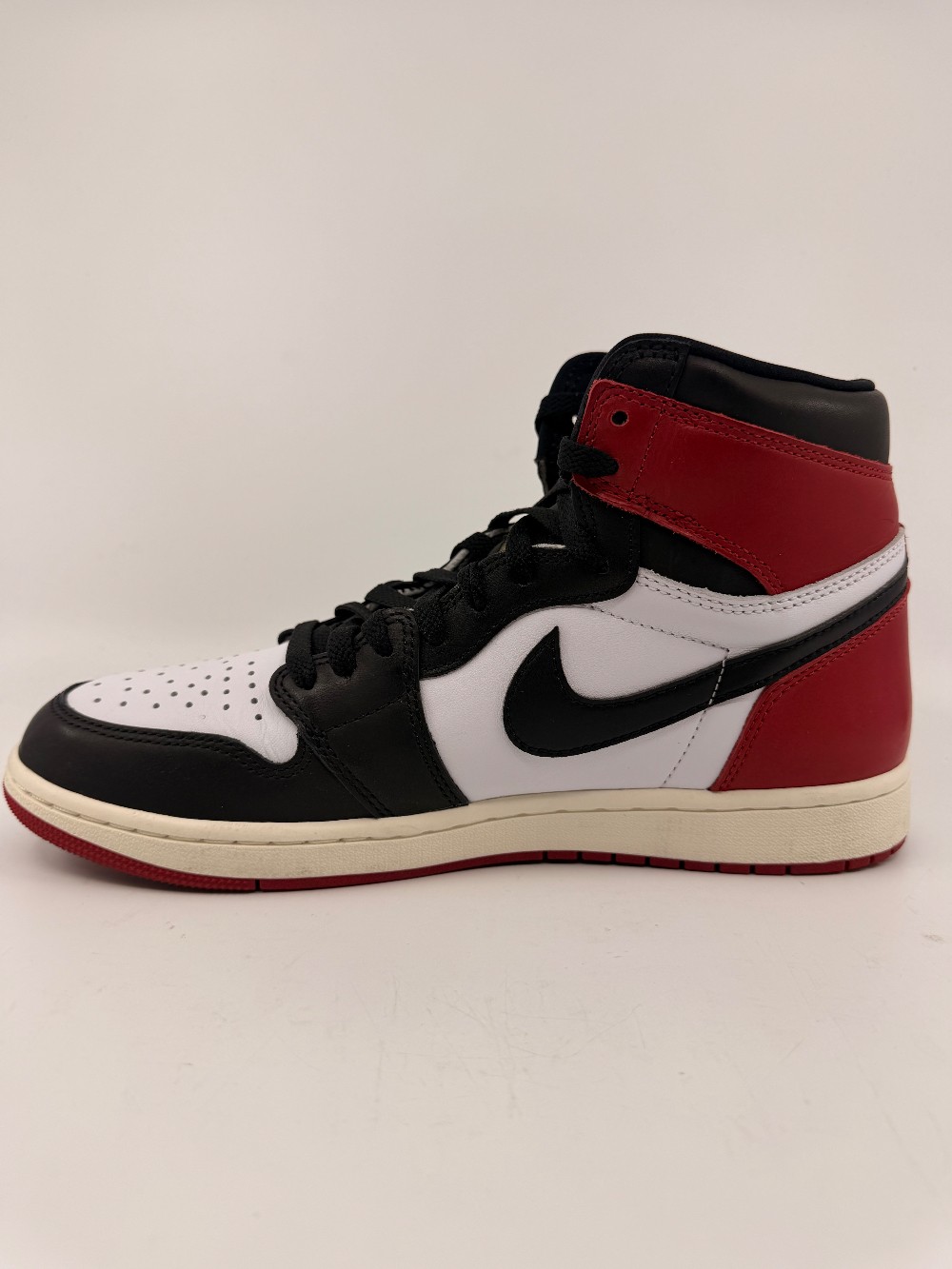 *USED* AJ 1 - BLACK TOE REIMAGINED