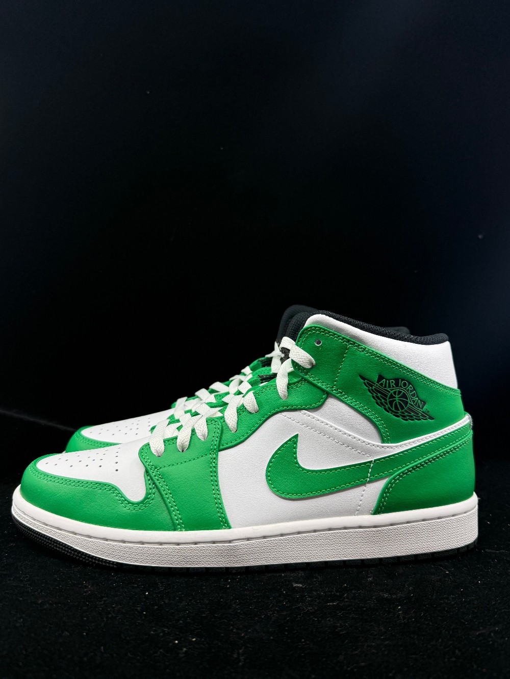 *NO BOX* AJ 1 MID - LUCKY GREEN