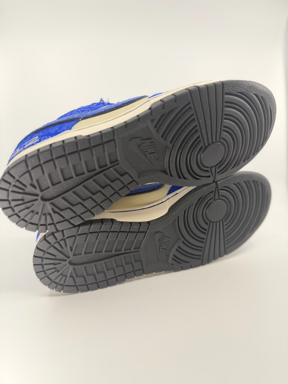 NIKE DUNK LOW - JACKIE ROBINSON