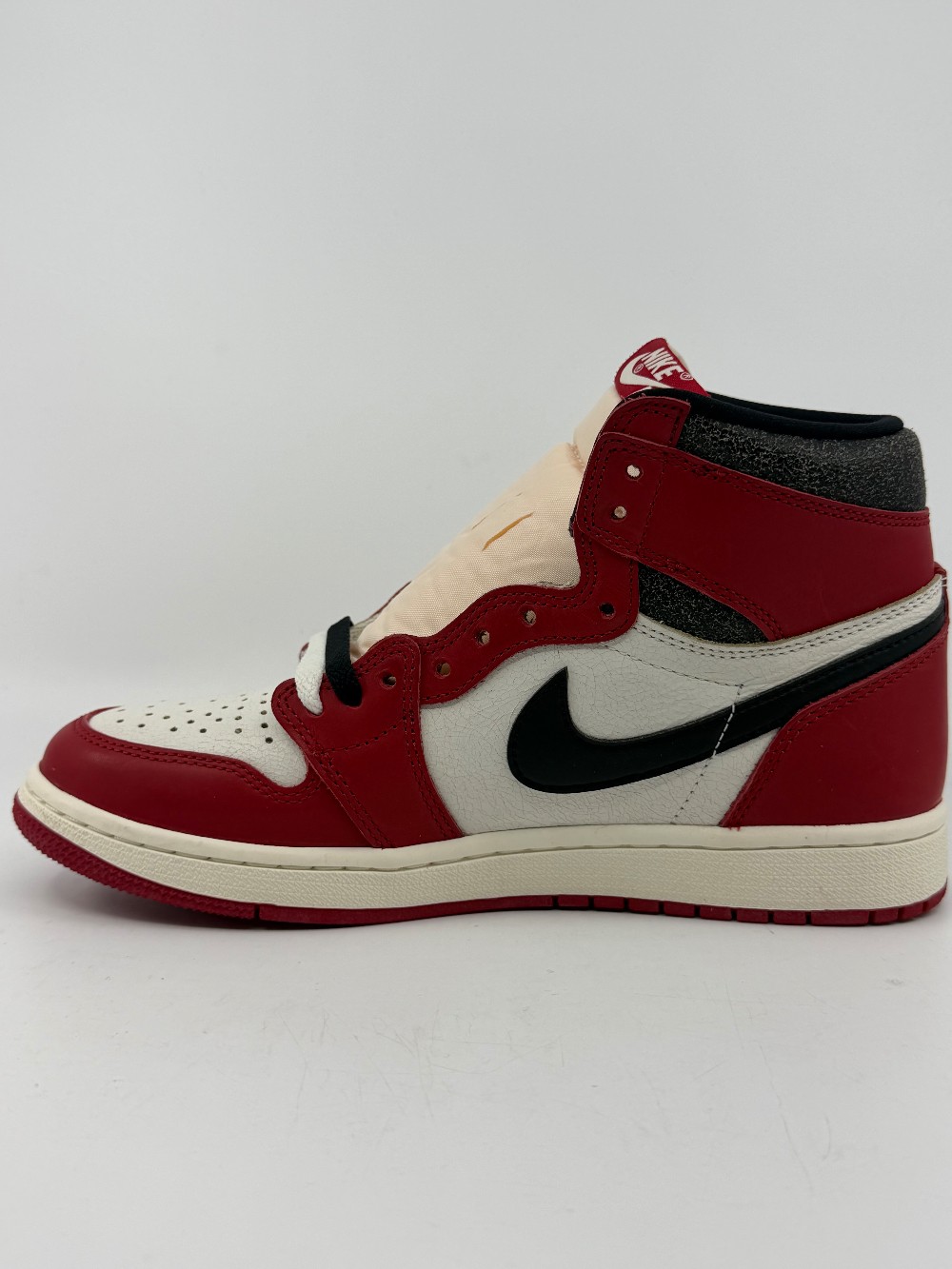 AJ 1 - CHICAGO LOST AND FOUND