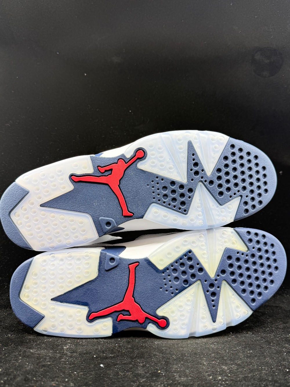 AJ 6 - OLYMPIC (2024)