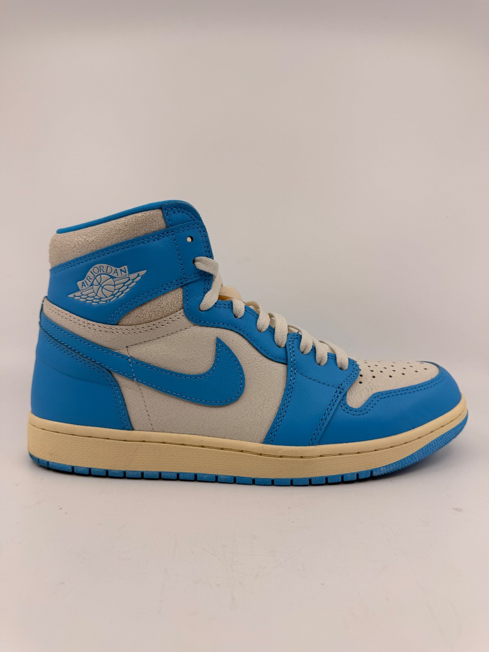 *USED* AJ 1 - UNC REIMAGINED