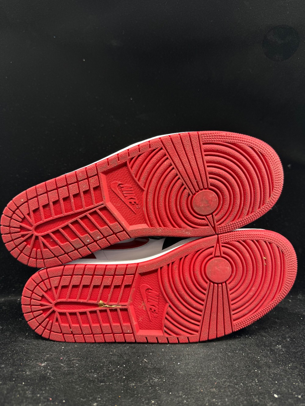 *USED* AJ 1 MID SE - PATENT BRED TOE