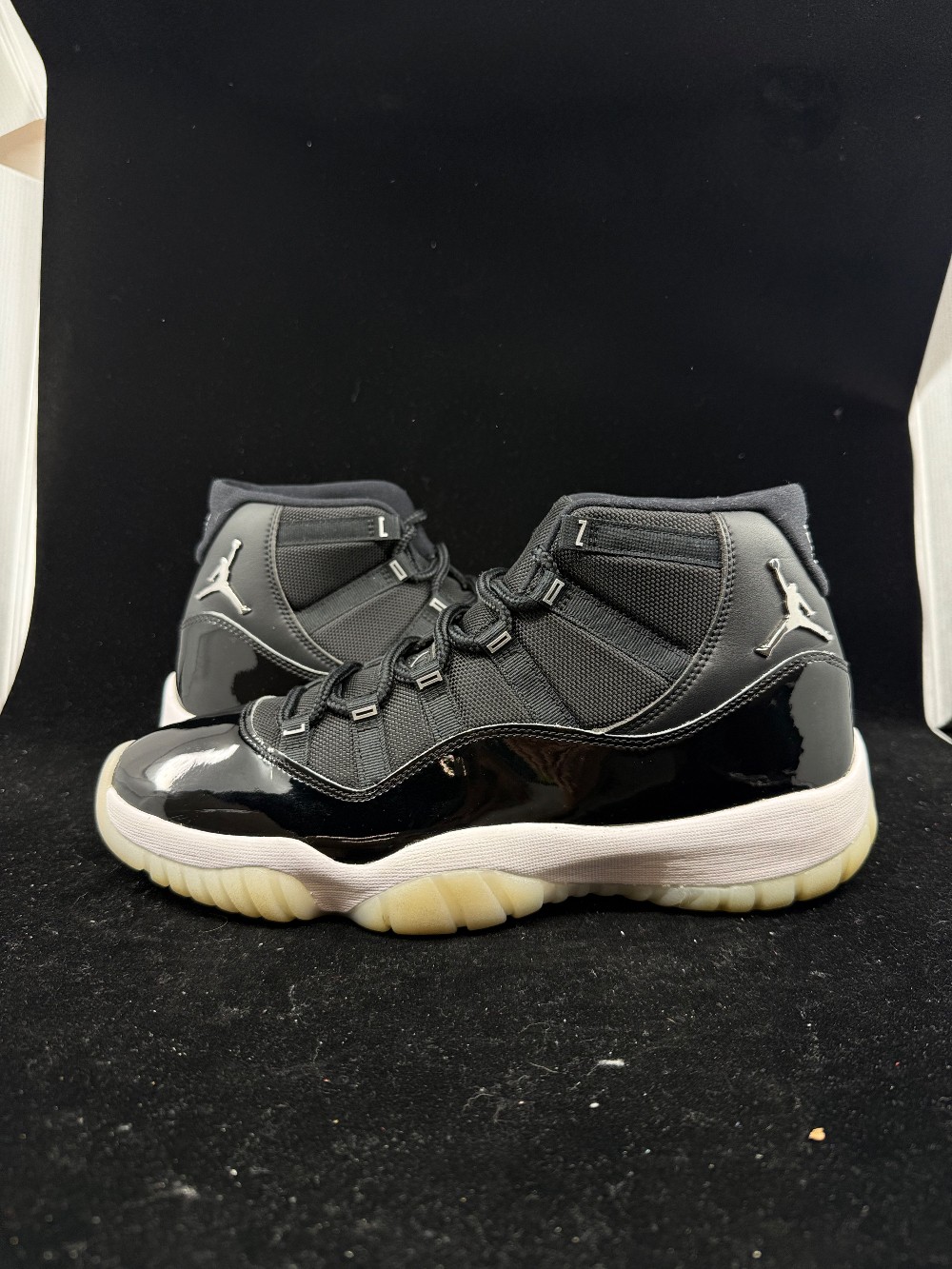 *USED* AJ 11 - JUBILEE 25TH ANNIVERSARY