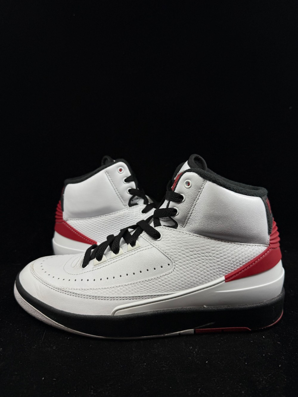 *USED* AJ 2 (GS) - CHICAGO (2022)