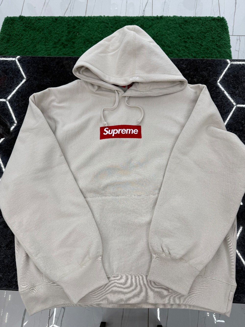 SUPREME BOX LOGO HOODED SWEATSHIRT (FW24)