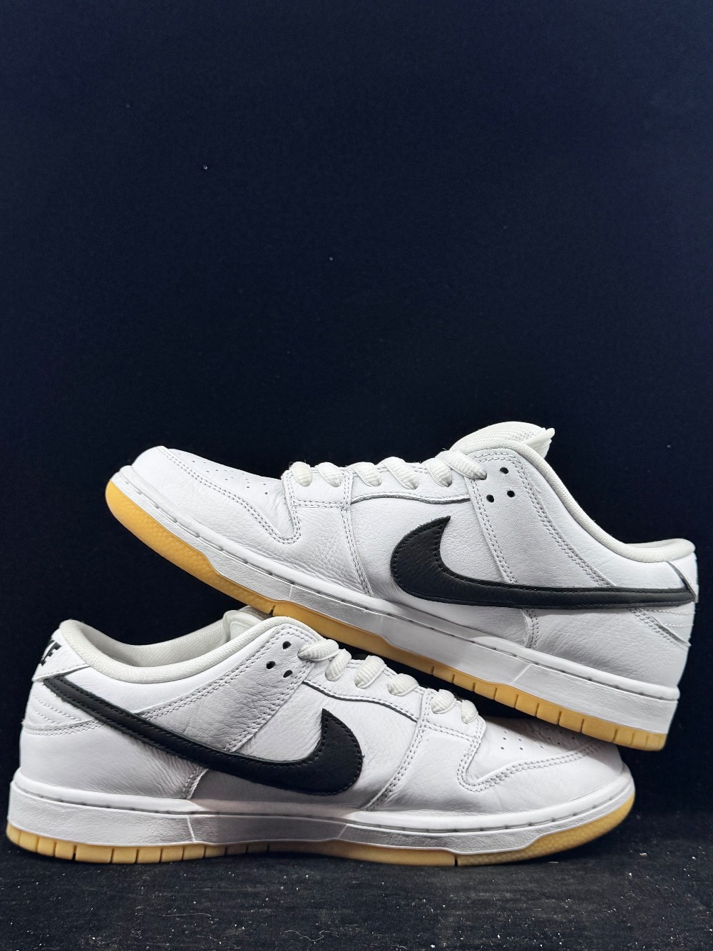 *USED* NIKE SB DUNK LOW - WHITE GUM