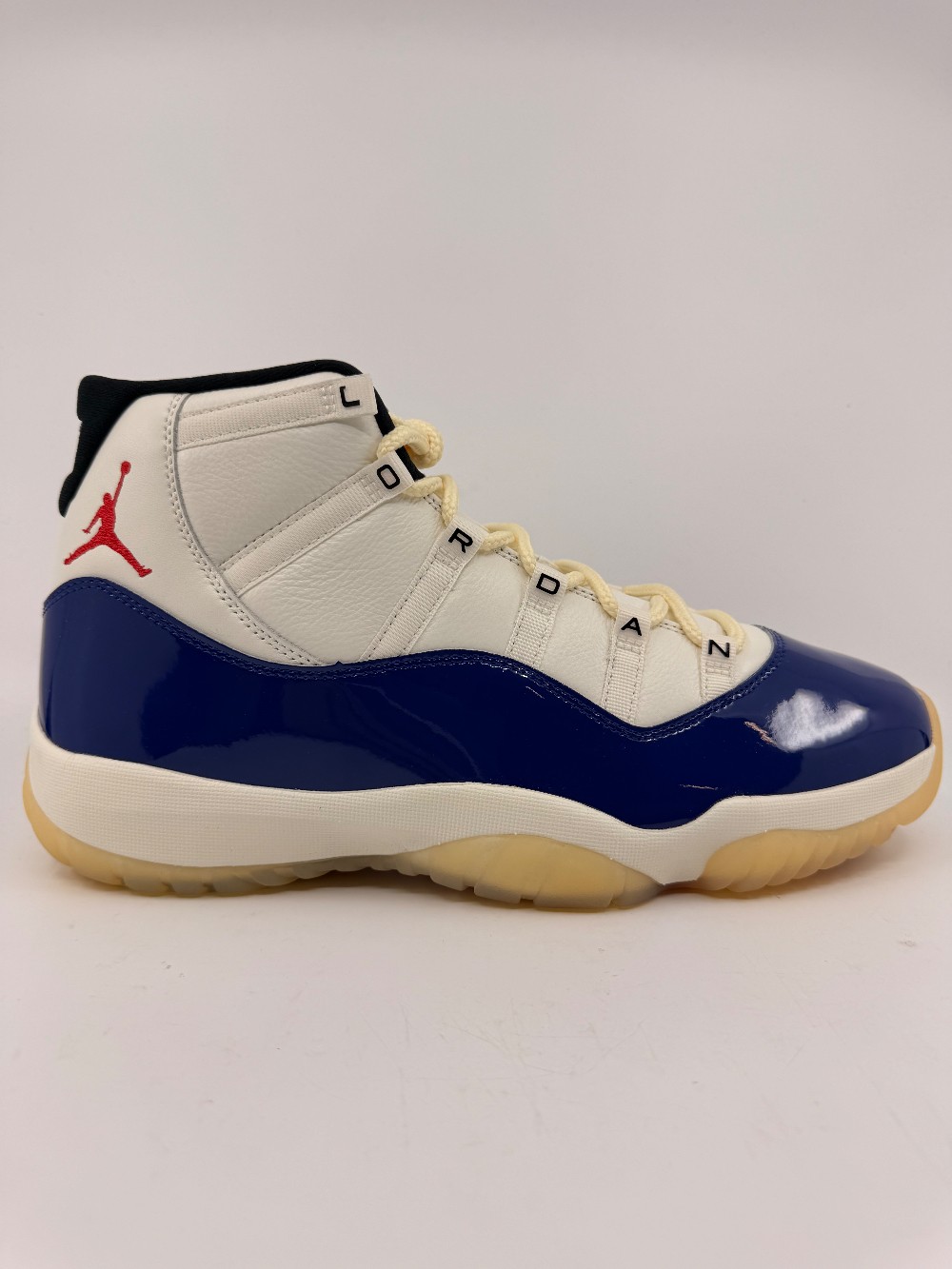 AJ 11 - RARE AIR