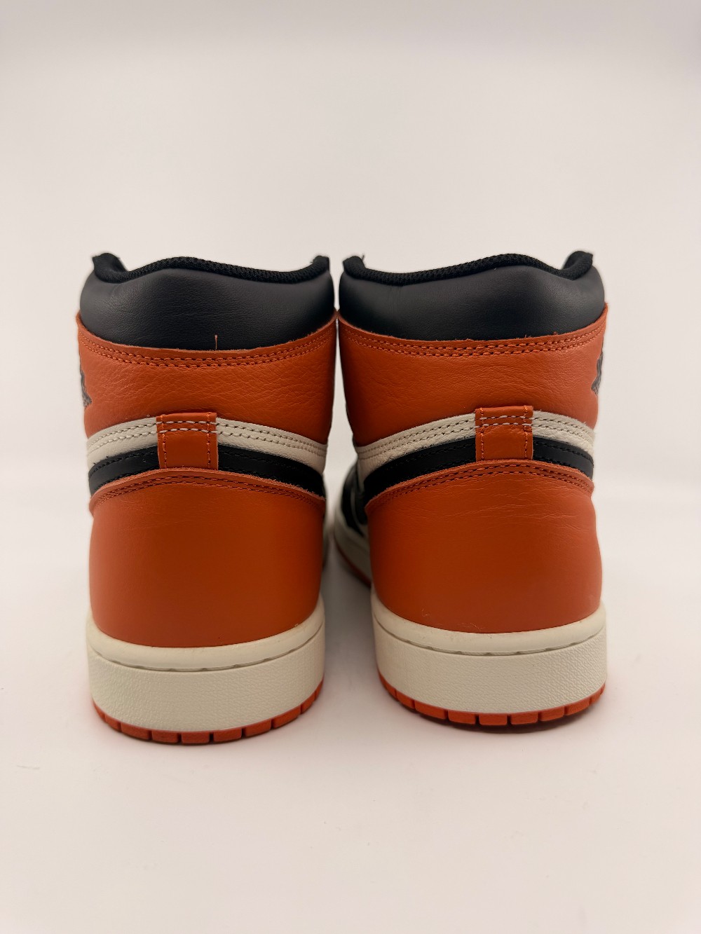 *USED* AJ 1 - SHATTERED BACKBOARD (2025)