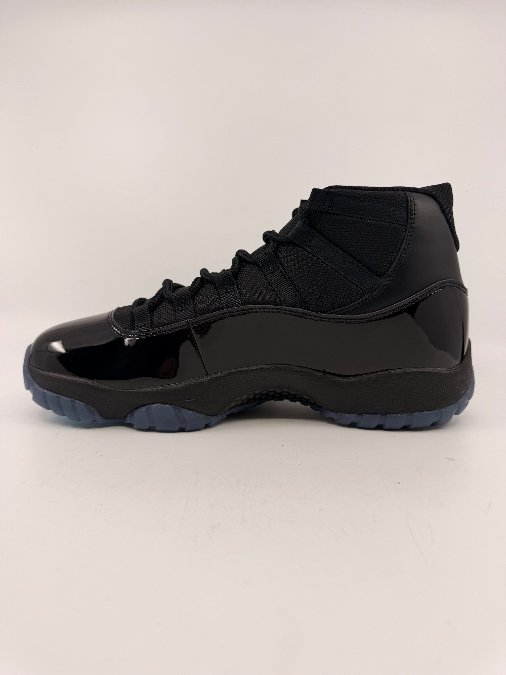 AJ 11 - GAMMA BLUE (2025)