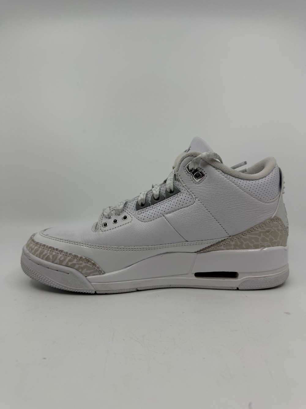 *NO BOX* AJ 3 - PURE MONEY (2025)