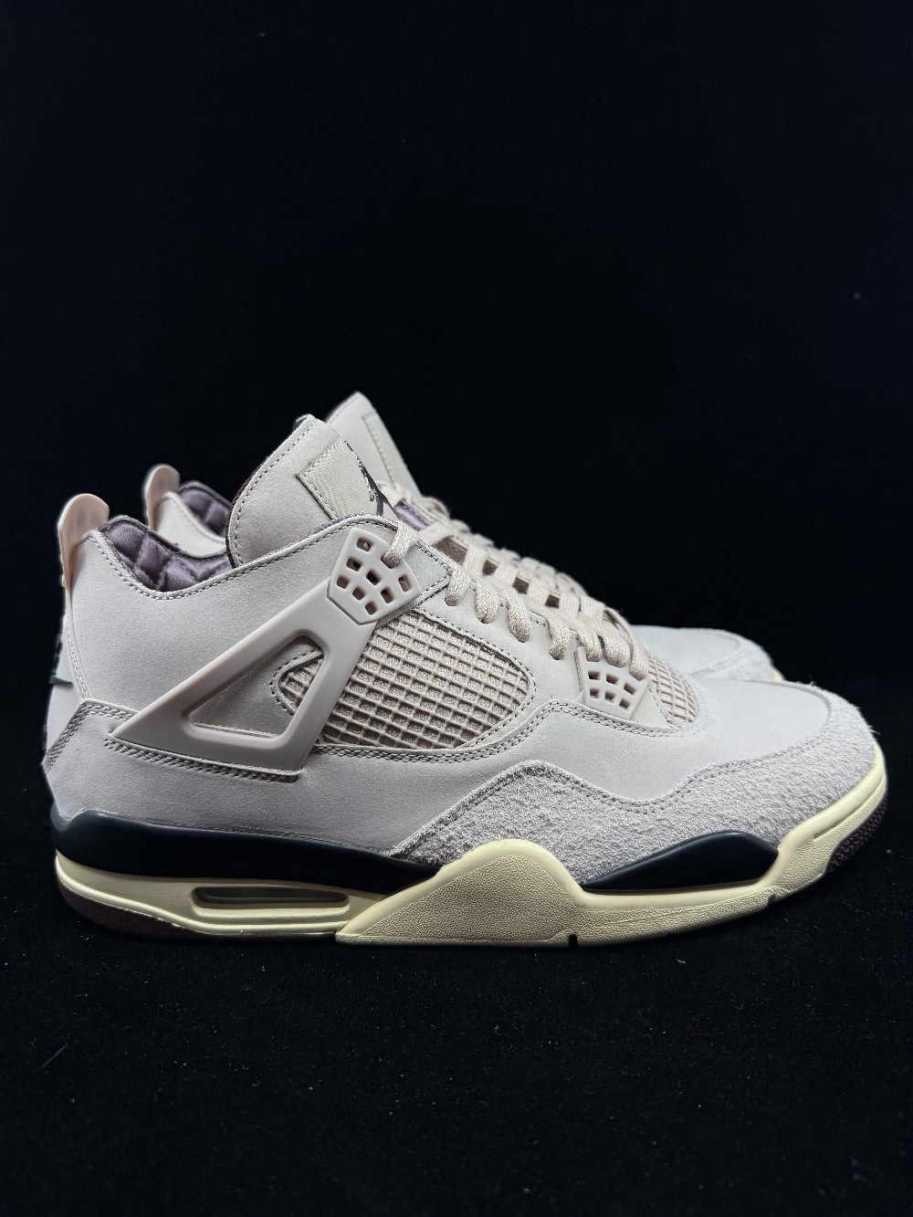 *USED* AJ 4 X A MA MANIERE (W) - WHILE YOU WERE SLEEPING