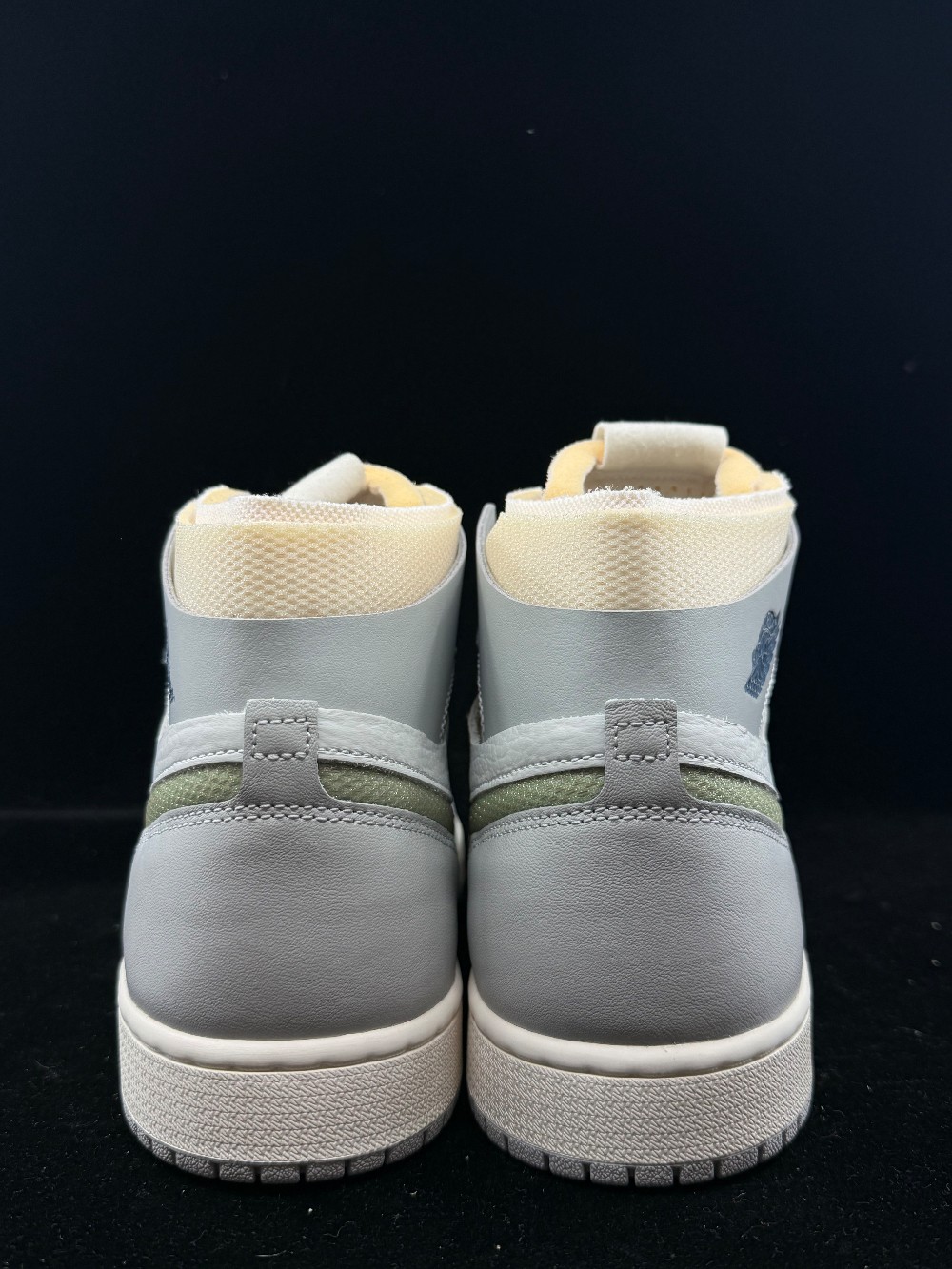 *NO BOX* AJ 1 ZOOM AIR CMFT - LONDON