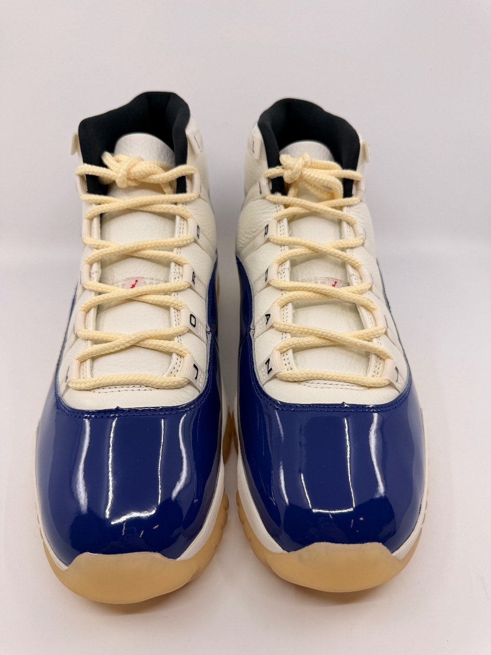 AJ 11 - RARE AIR