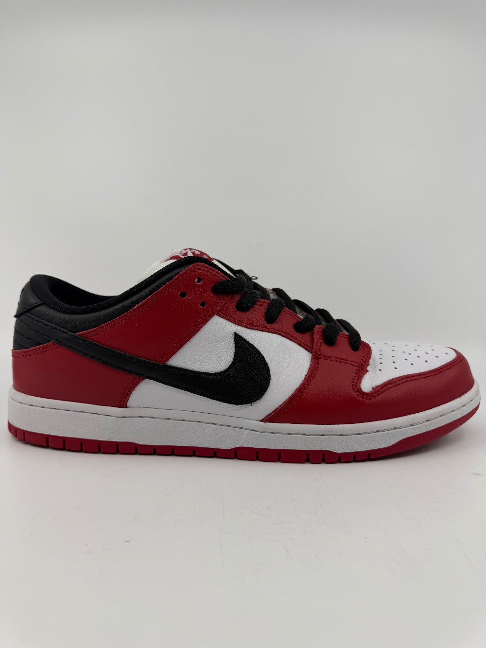 *VNDS/NO BOX* NIKE SB - J-PACK CHICAGO