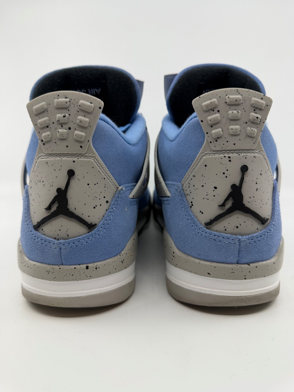 *USED* AJ 4 - UNIVERSITY BLUE