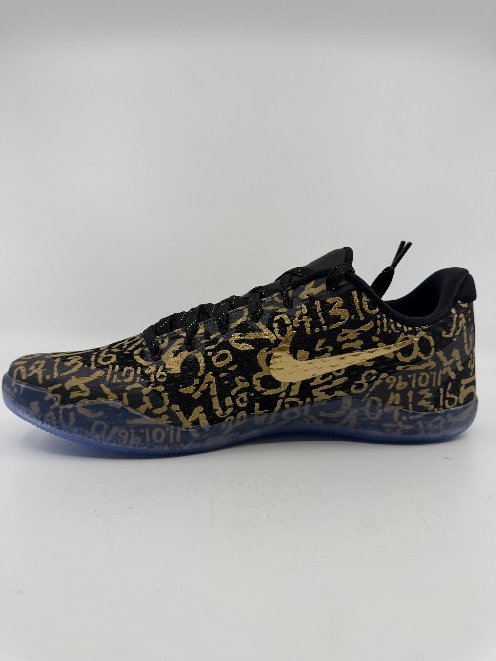 NIKE KOBE 11 PROTRO - MAMBA DAY