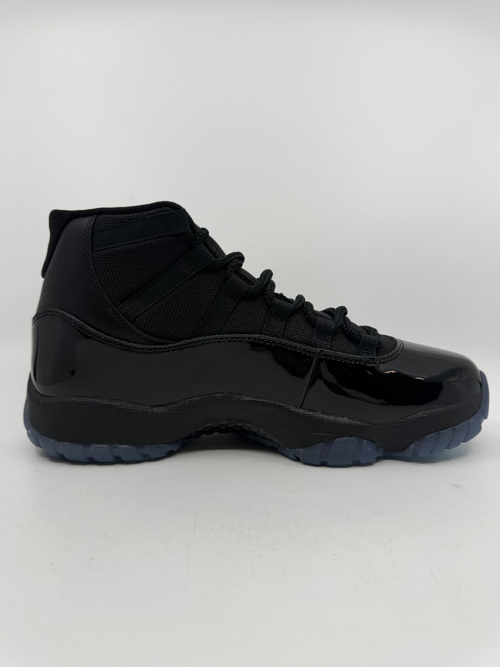 AJ 11 - GAMMA BLUE (2025)