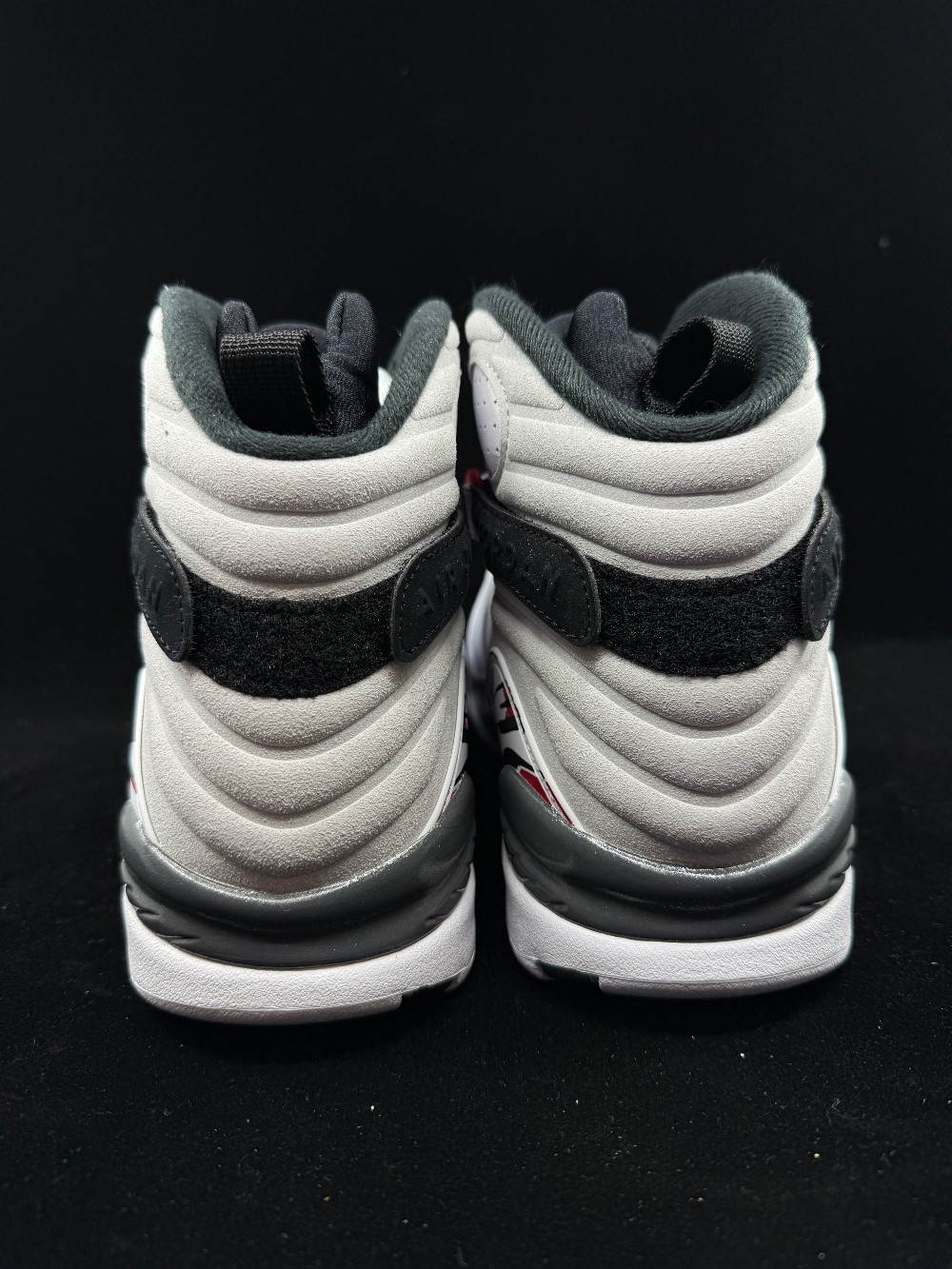 AJ 8 - WHITE TRUE RED (2025)