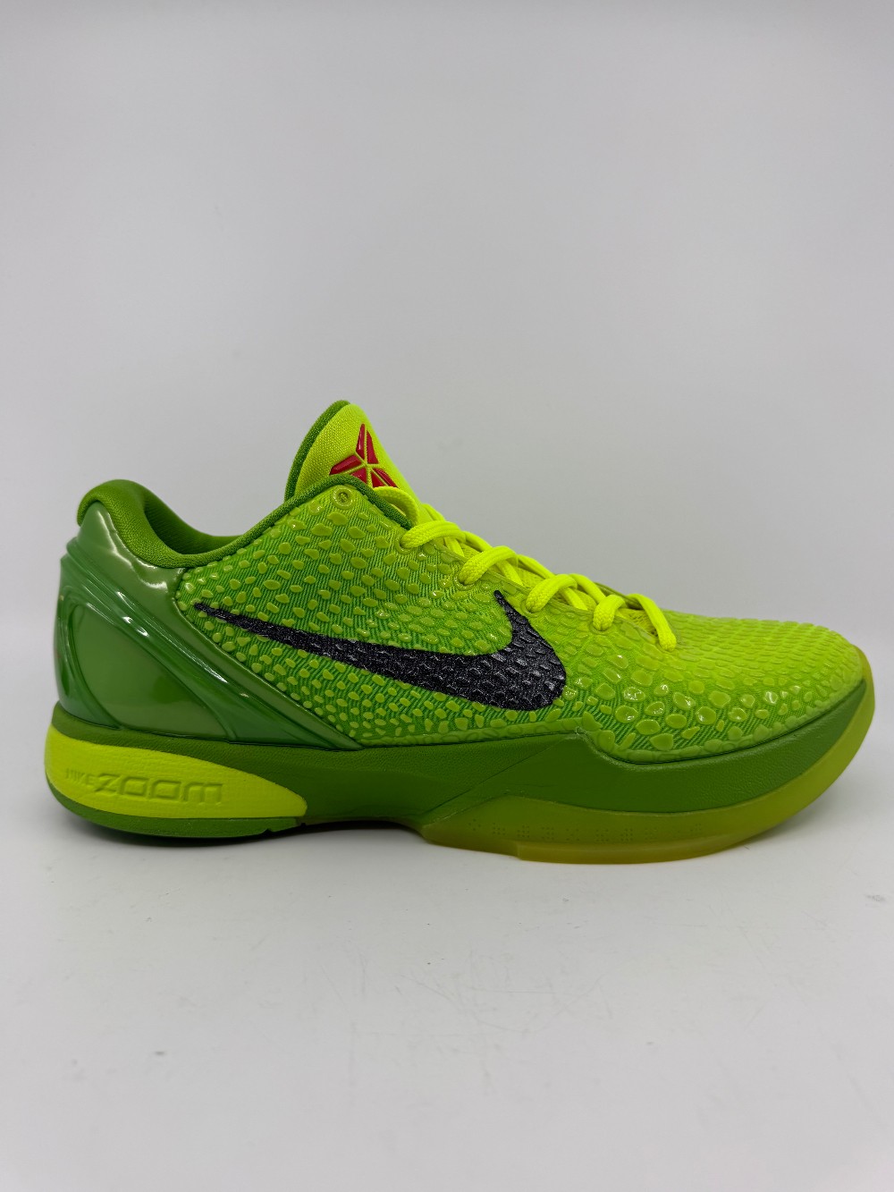 *USED* NIKE KOBE 6 PROTRO - GRINCH (2020)