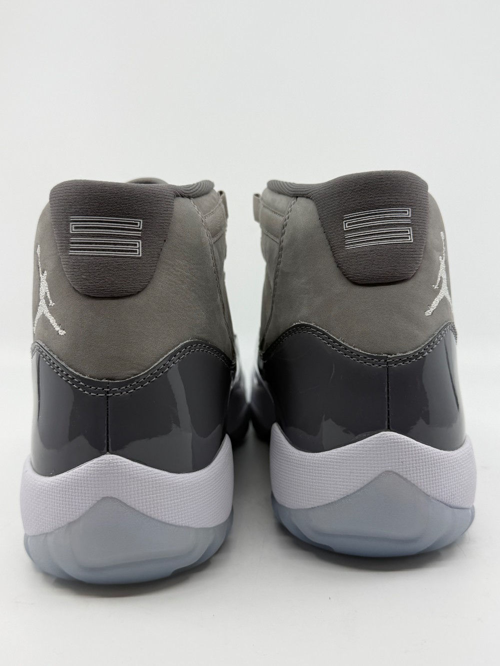 AJ 11 - COOL GREY (2021)