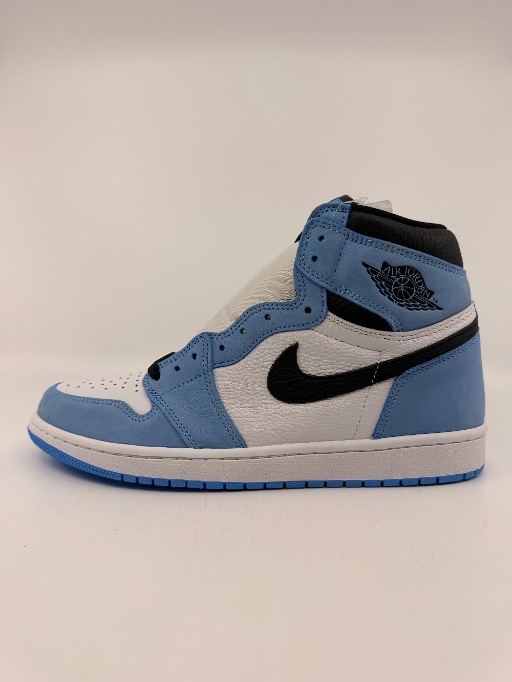 AJ 1 - UNIVERSITY BLUE