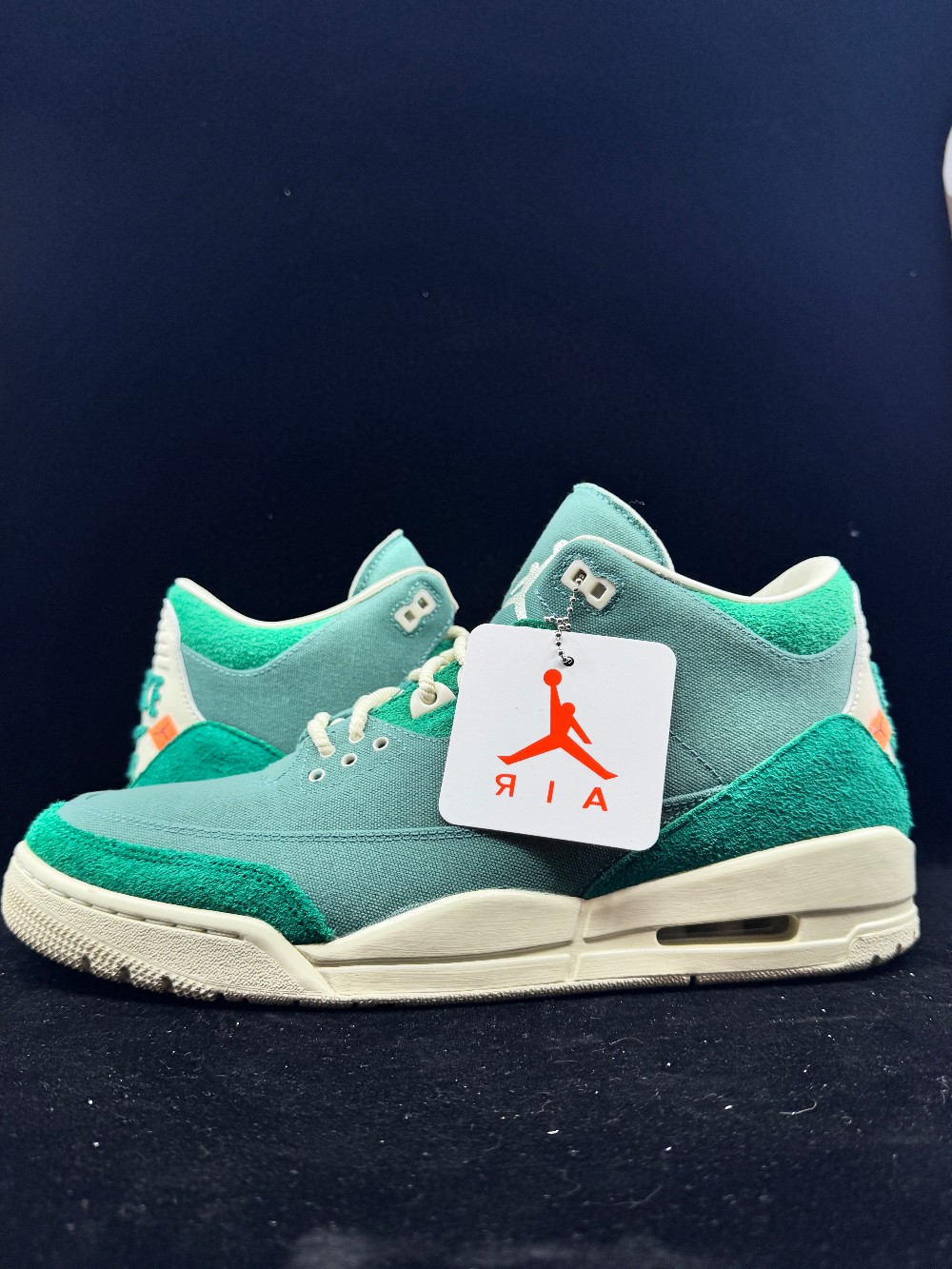 *USED* AJ 3 X NINA CHANEL (W) - ABNEY BICOASTAL