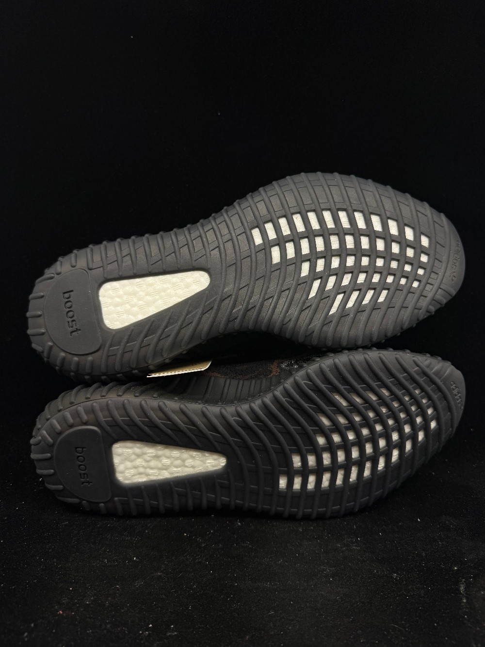 YEEZY 350 BOOST V2 - MX ROCK