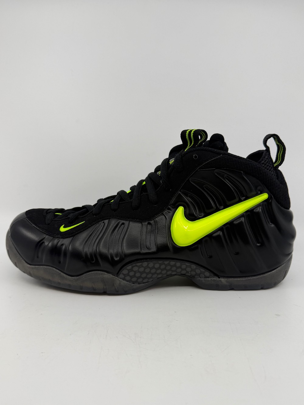 NIKE AIR FOAMPOSITE - VOLTAGE (2026)