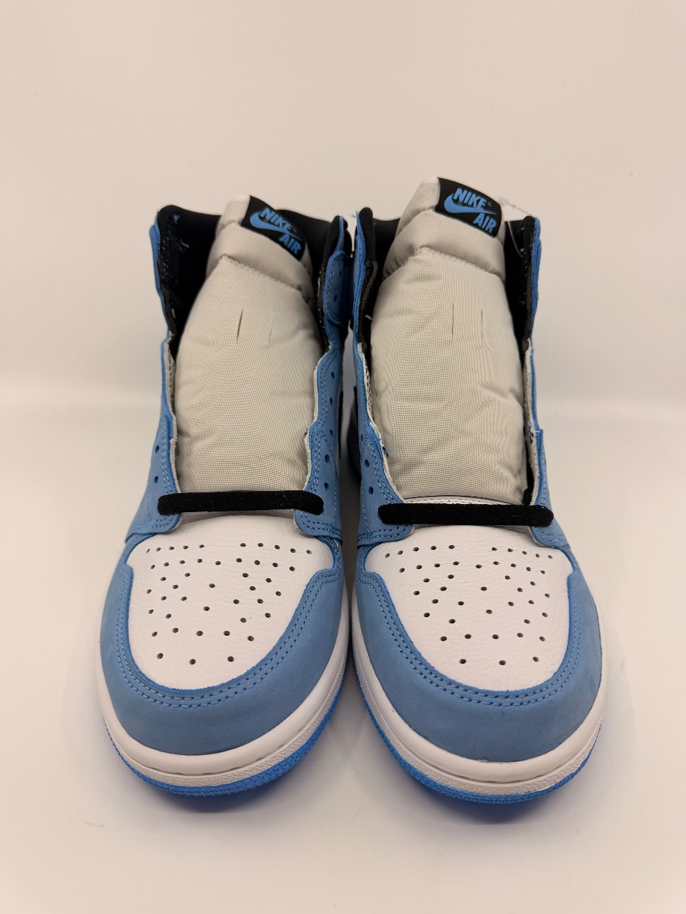 AJ 1 - UNIVERSITY BLUE