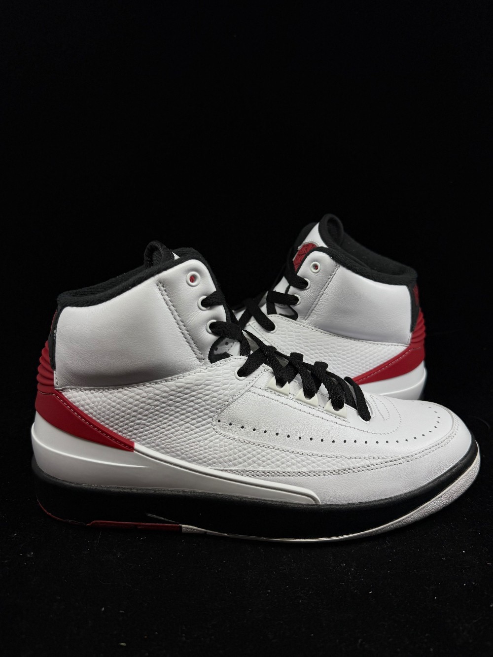 *USED* AJ 2 (GS) - CHICAGO (2022)