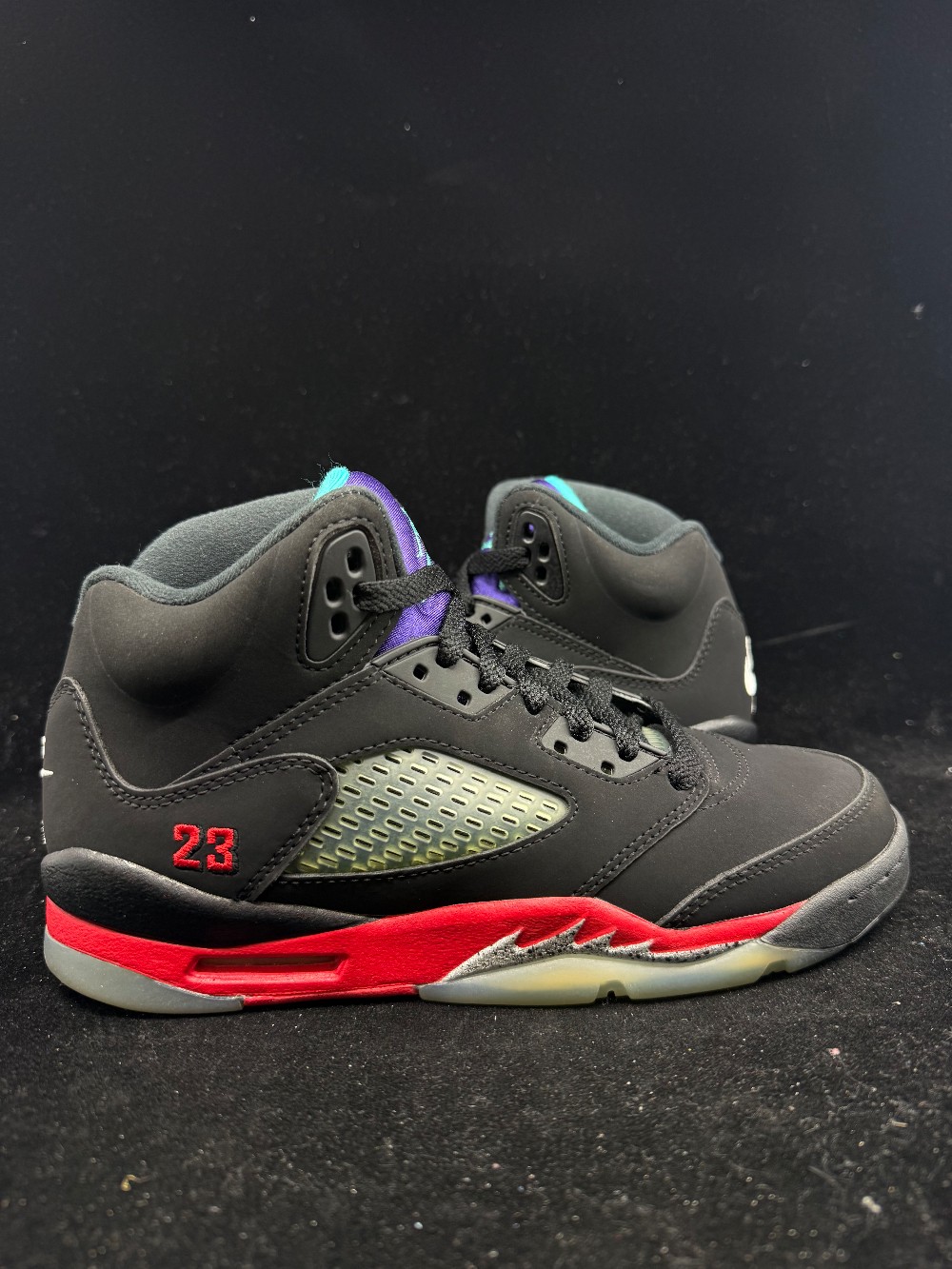 *USED* AJ 5 (GS) - TOP 3