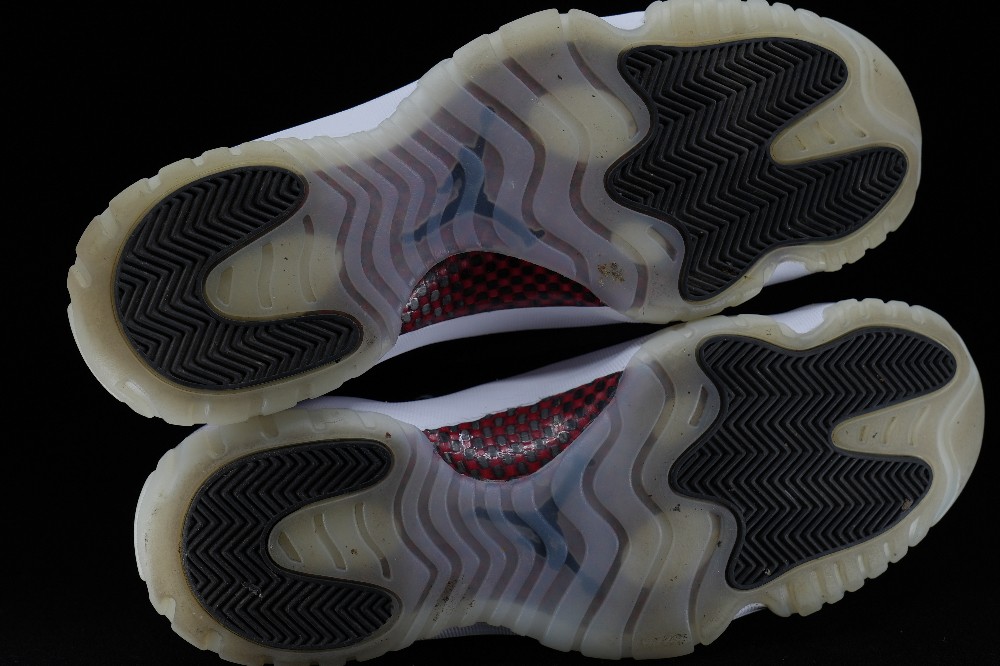 *USED* AJ 11 - 72-10