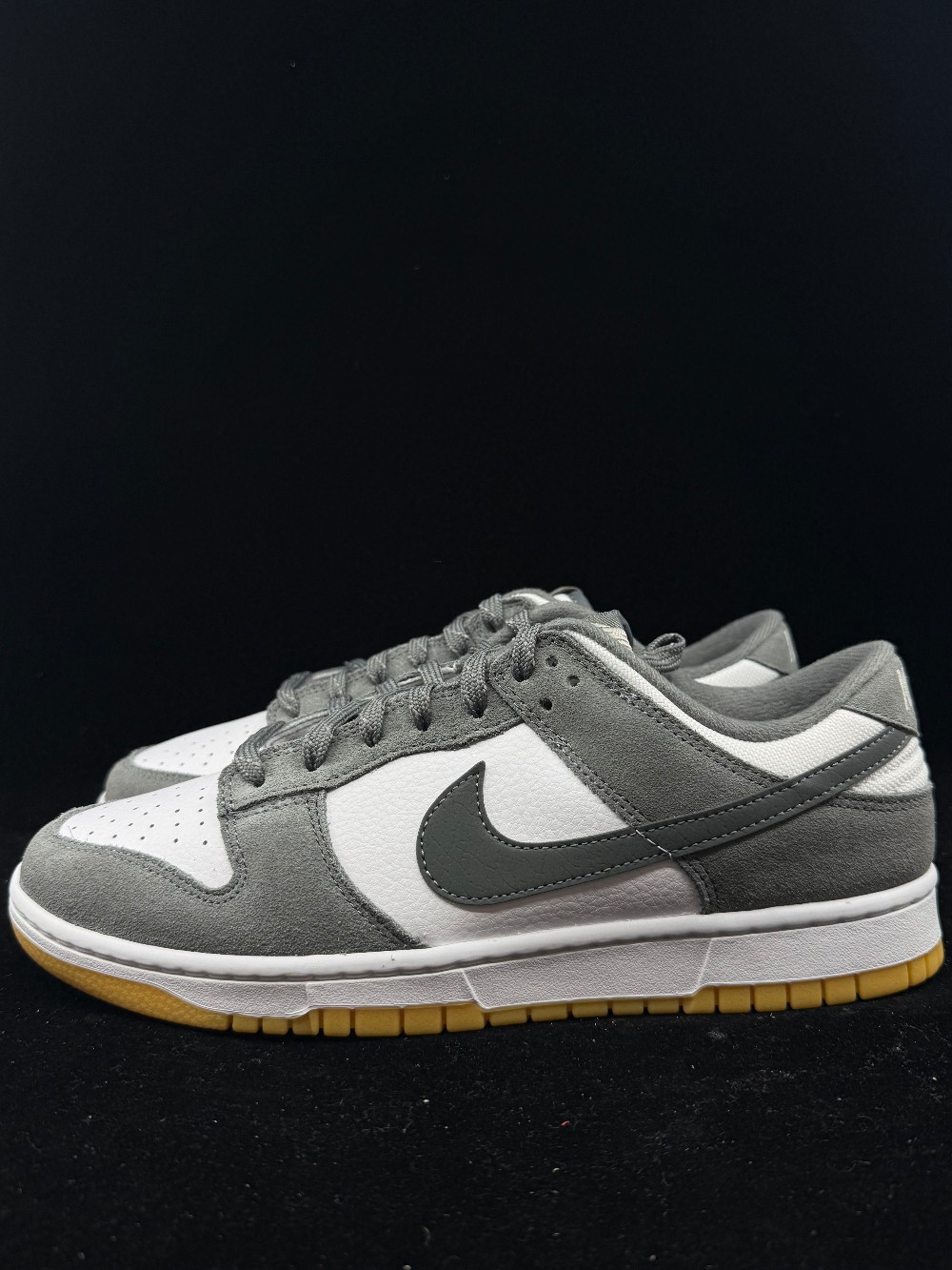 NIKE DUNK LOW - SMOKE GREY GUM 3M SWOOSH