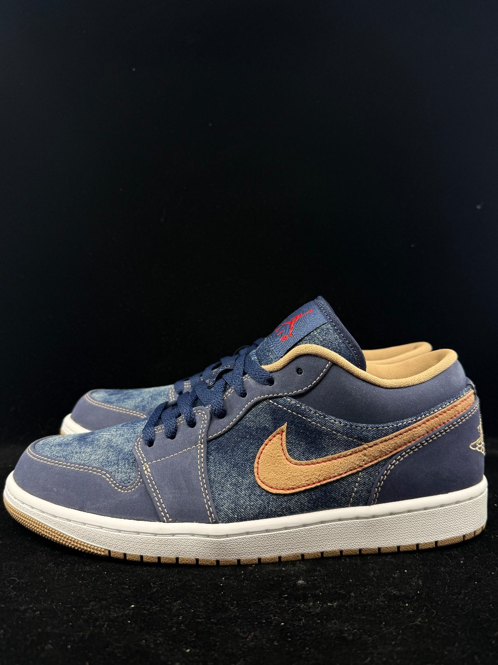*NO BOX* AJ 1 LOW SE - DENIM