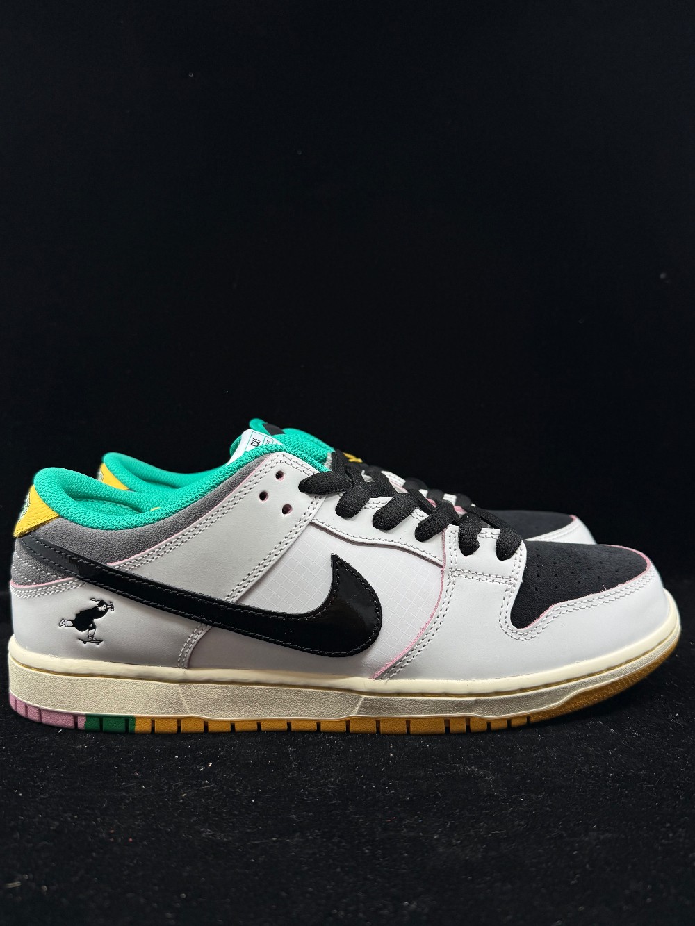 NIKE SB DUNK LOW - CSEF