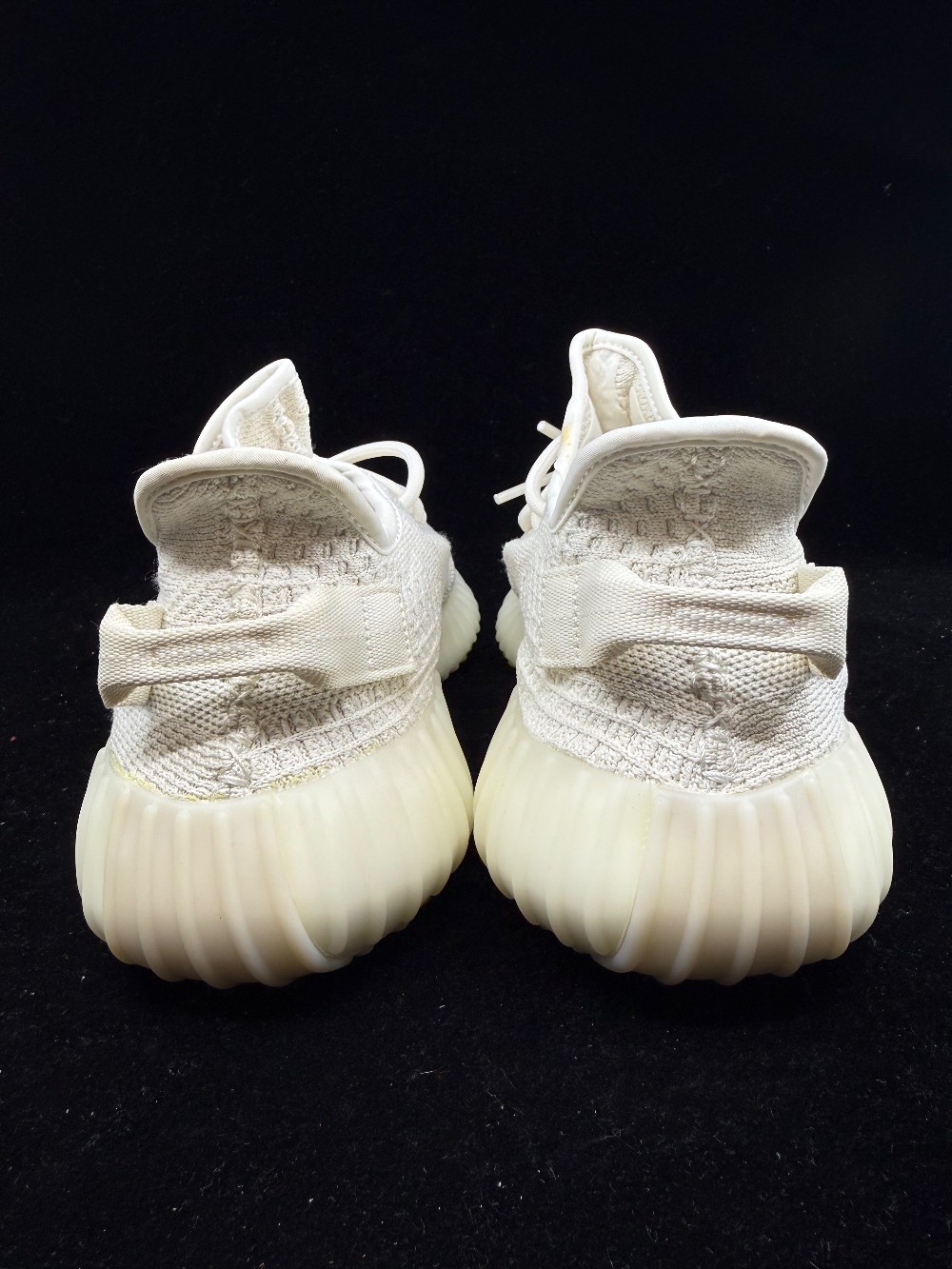 YEEZY 350 BOOST V2 - BONE