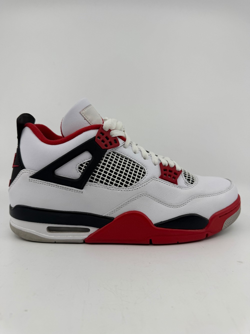 *USED* AJ 4 - FIRE RED (2020)
