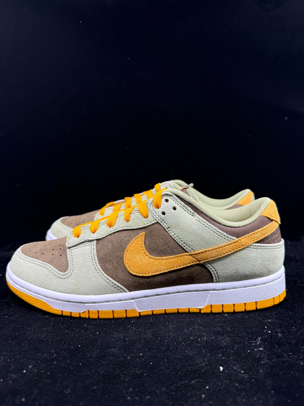 NIKE DUNK LOW - DUSTY OLIVE
