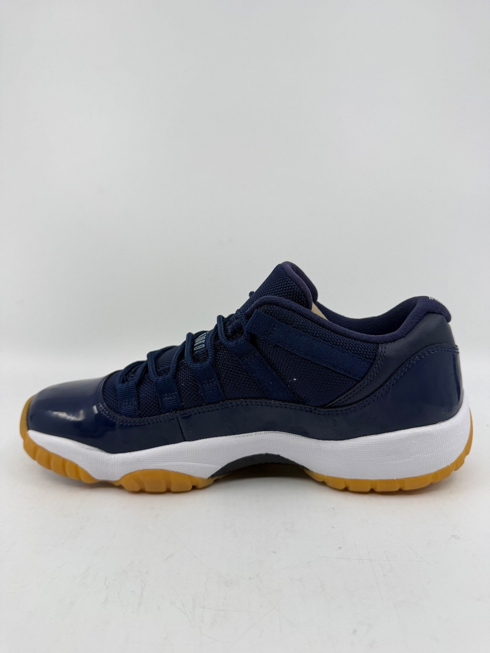 AJ 11 LOW - MIDNIGHT NAVY