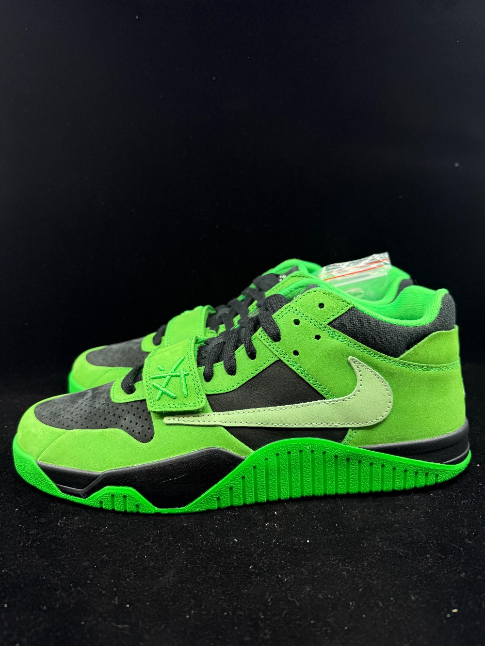 JORDAN X TRAVIS SCOTT JUMPMAN JACK - GREEN SPARK