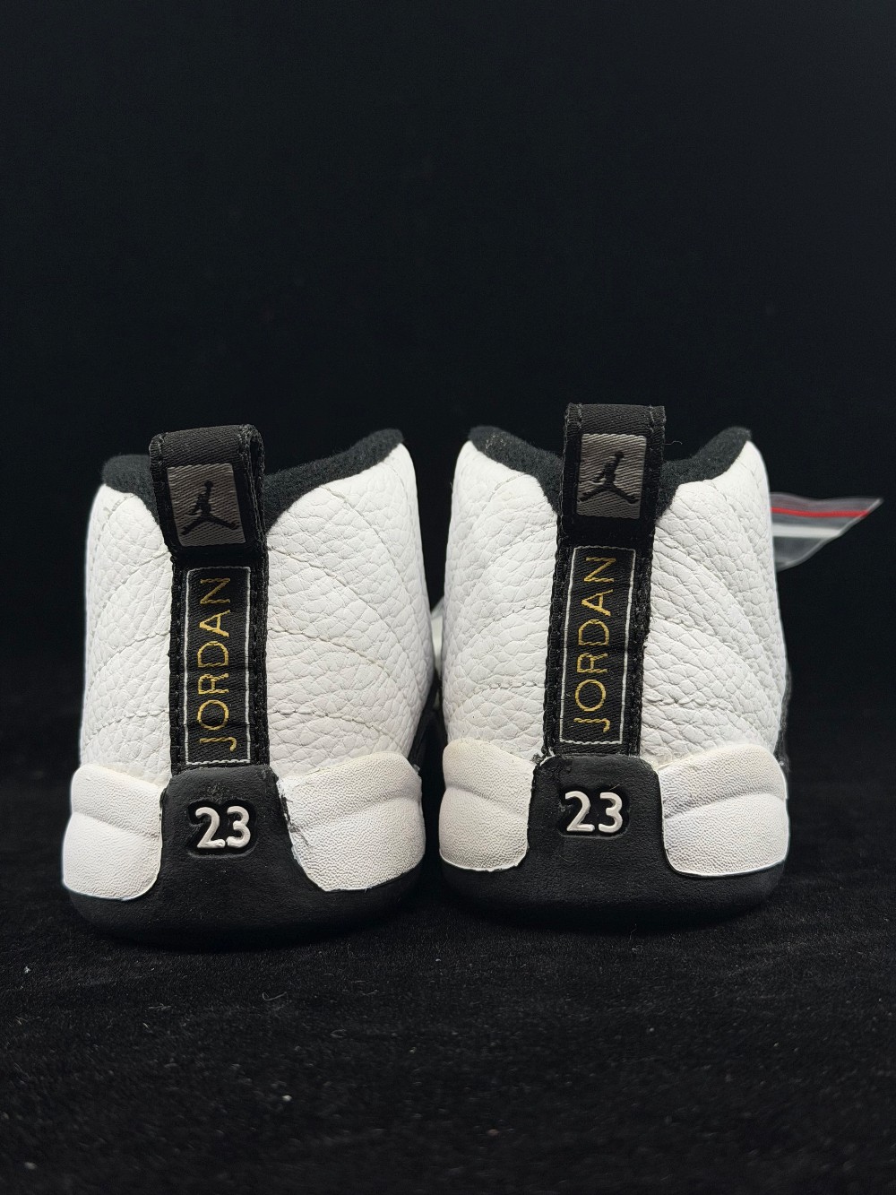 AJ 12 (TD) - ROYALTY TAXI