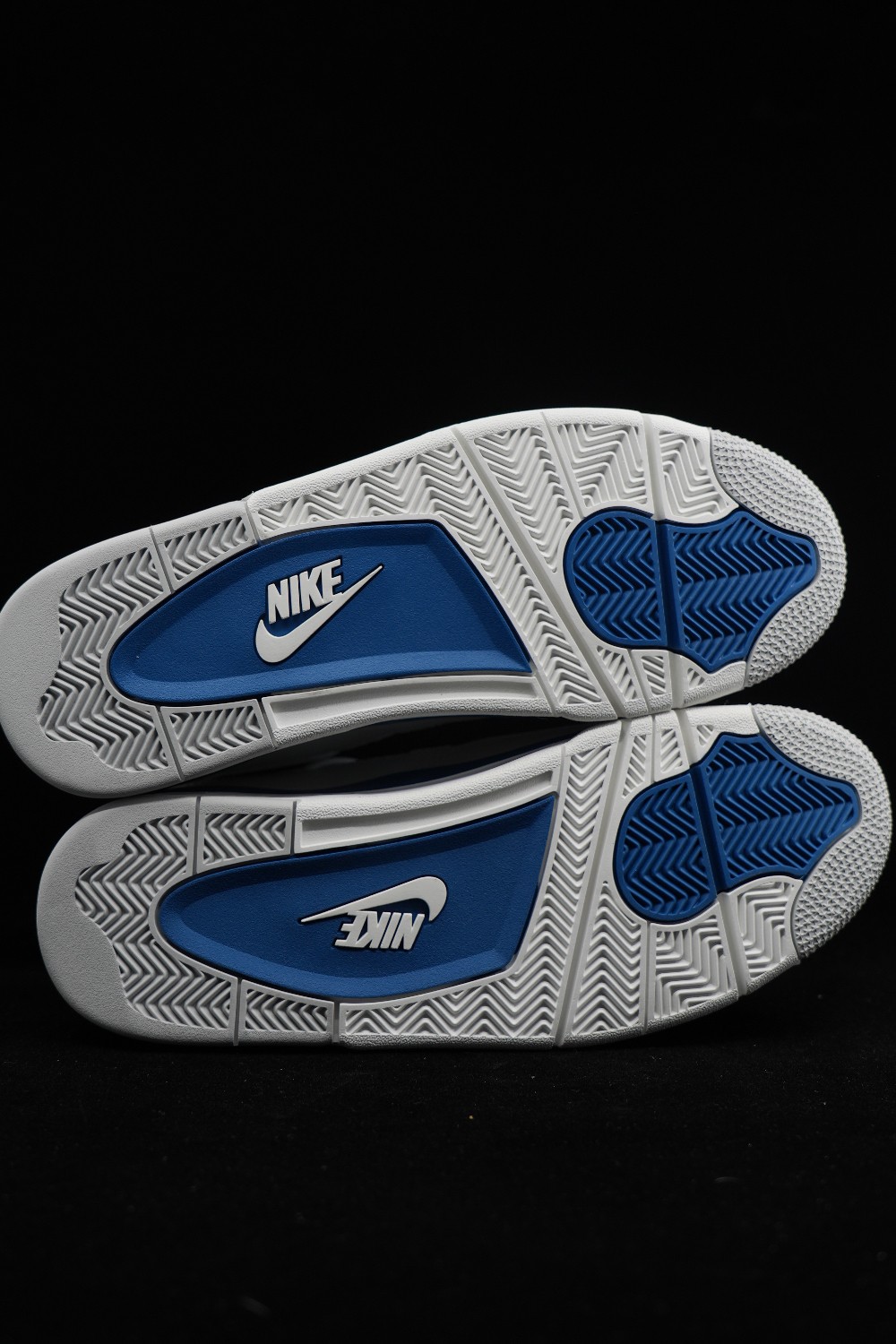 AJ 4 - MILITARY BLUE