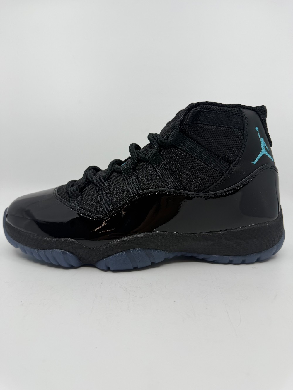 AJ 11 - GAMMA BLUE (2025)