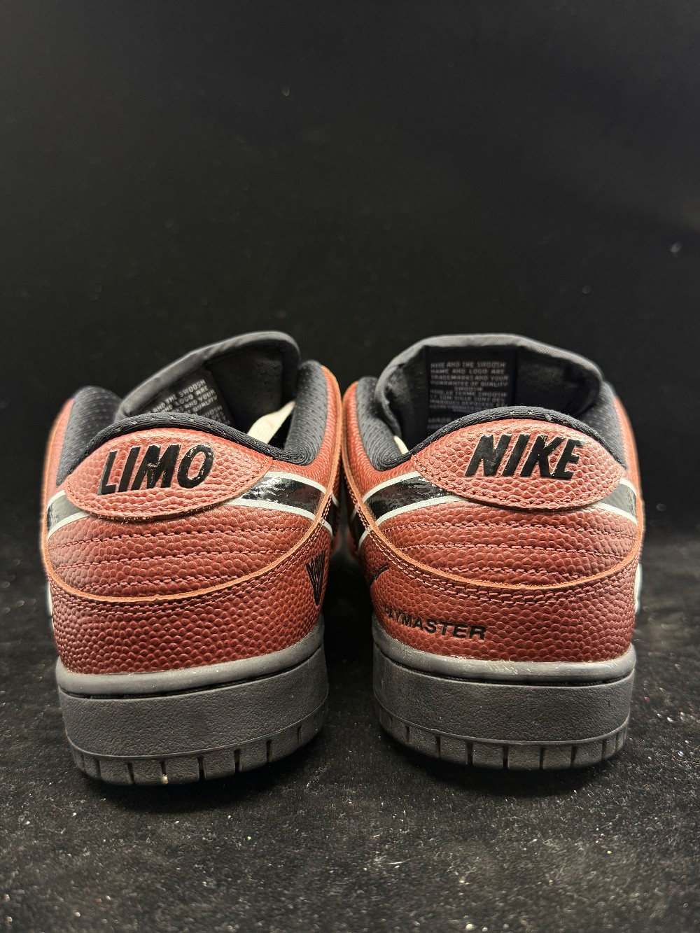 *USED* NIKE SB DUNK LOW - LIMOSINE SKATEBOARDS