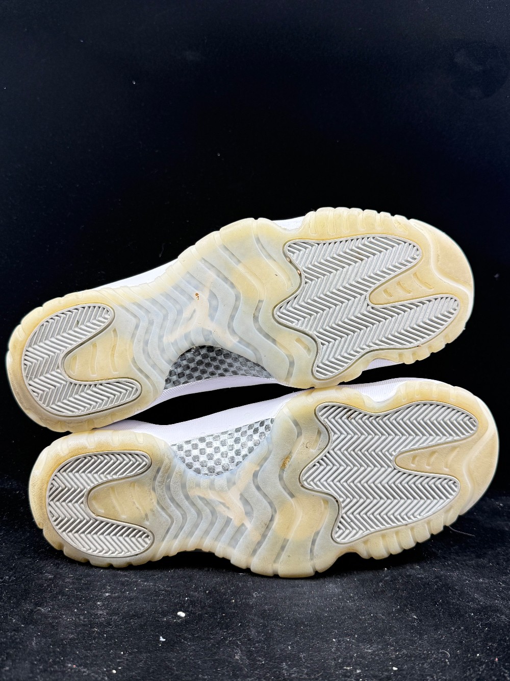 *USED* AJ 11 - JUBILEE 25TH ANNIVERSARY