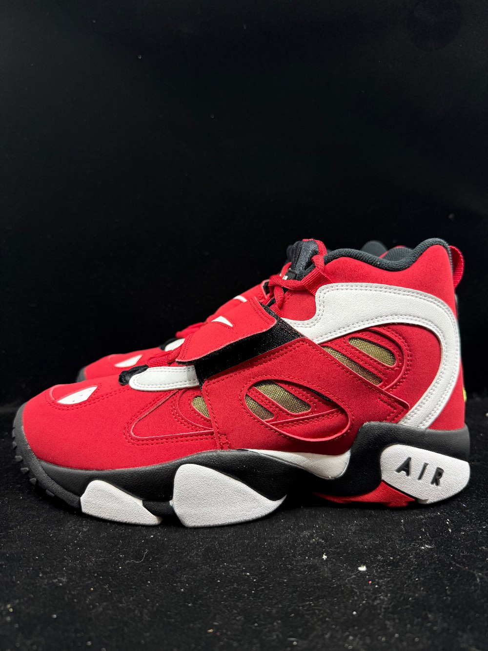 NIKE AIR DIAMOND TURF 2 - RED GOLD (2026)