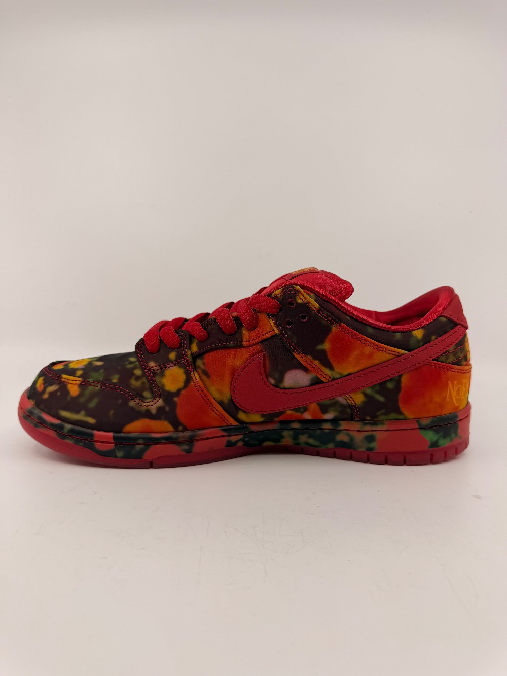 NIKE SB DUNK LOW - THE WIZARD OF OZ POPPY FIELD